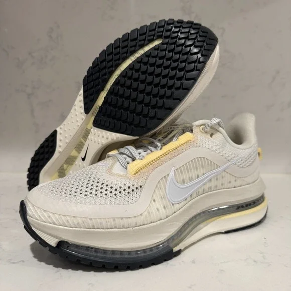 Nike Pegasus Premium "Sail/Alabaster" Running Shoes Beige Women's Size 7 B Grade - Picture 1 of 5